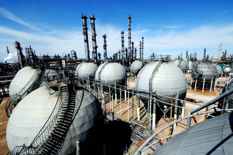 儲(chǔ)油灌區(qū)：萬(wàn)達(dá)化工集團(tuán)（山東）